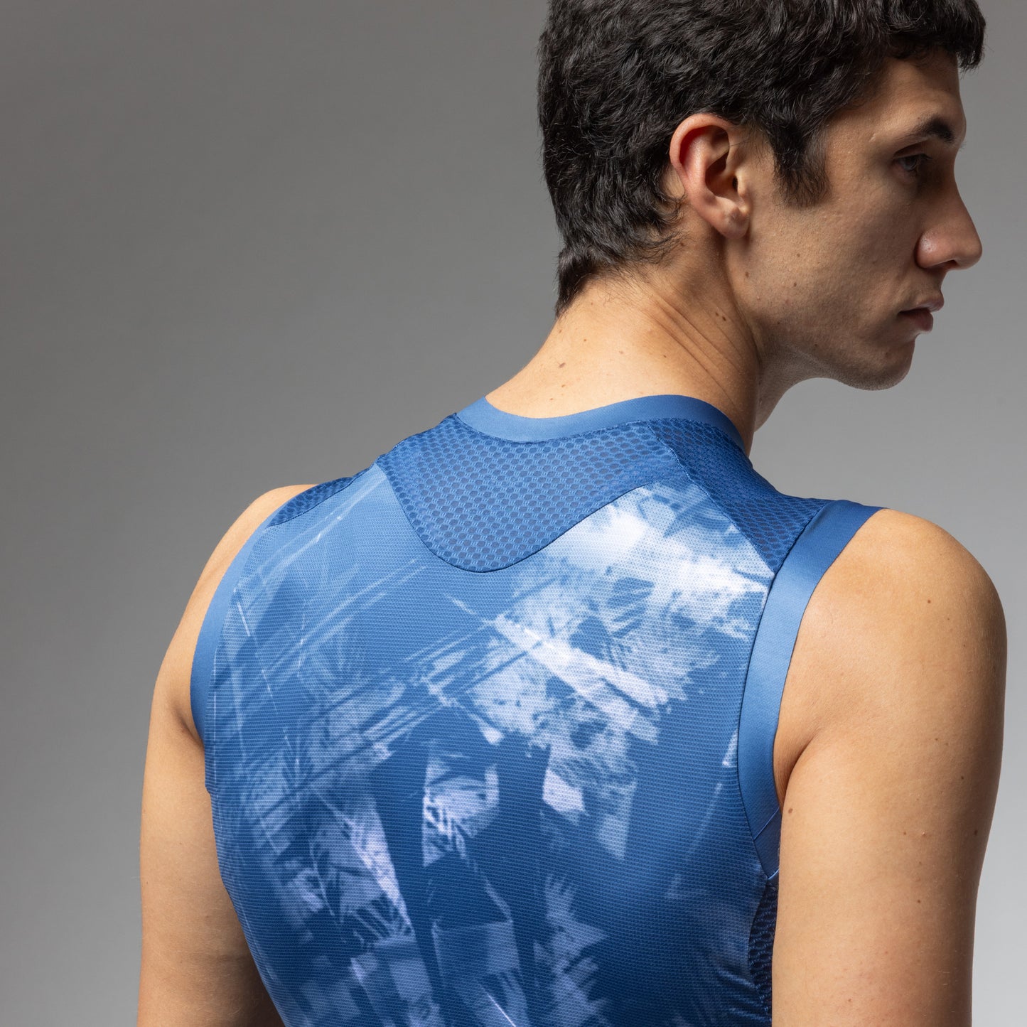 Sleeveless Jersey Man Mirror