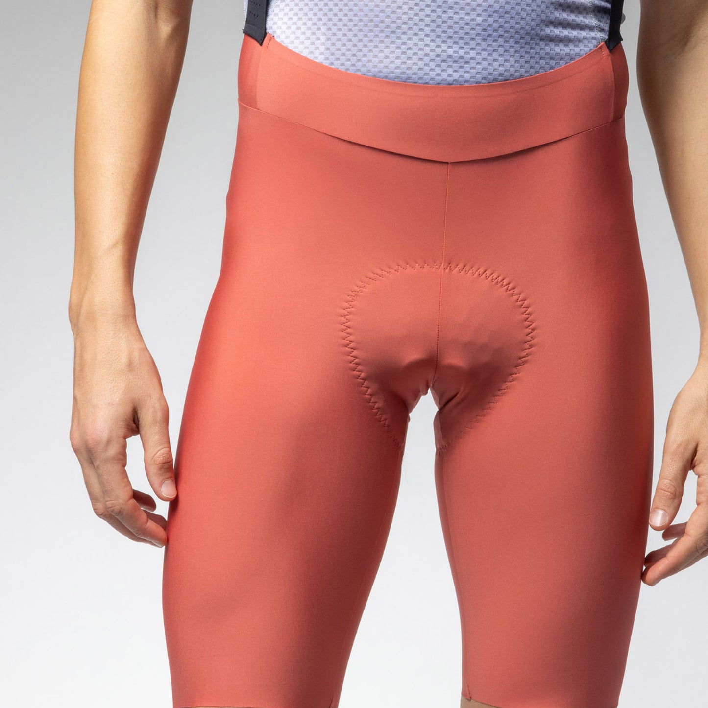 Pantaloncino Con Bretelle Uomo Go