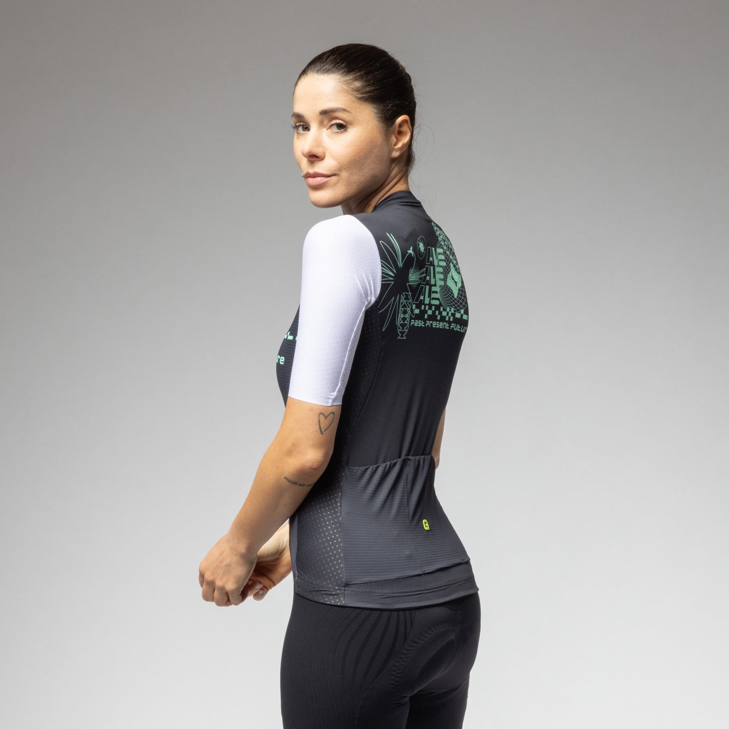 Short Sleeve Jersey Woman Megabyte 2.0