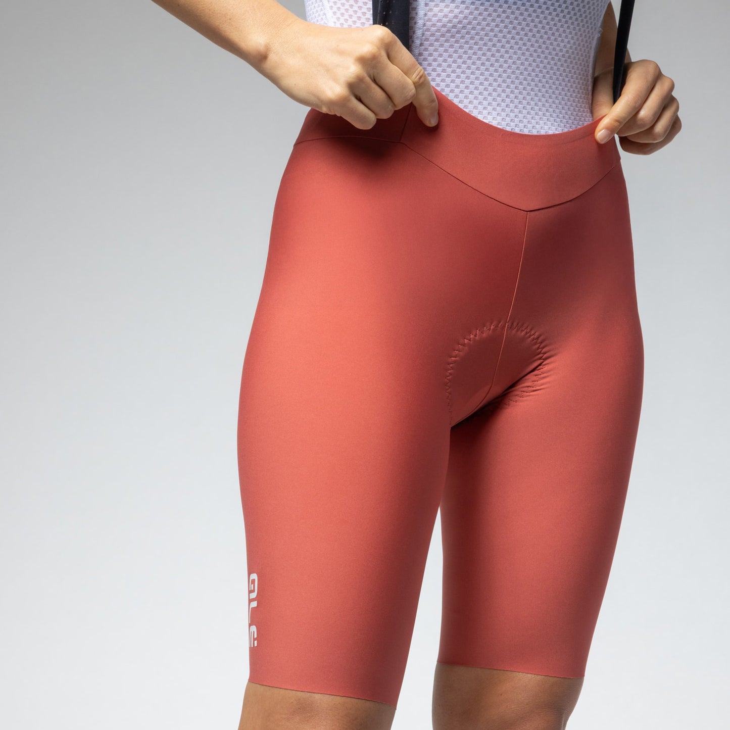 Pantaloncino Con Bretelle Donna Go
